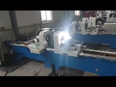 Machine à tourner les extrémités des tubes